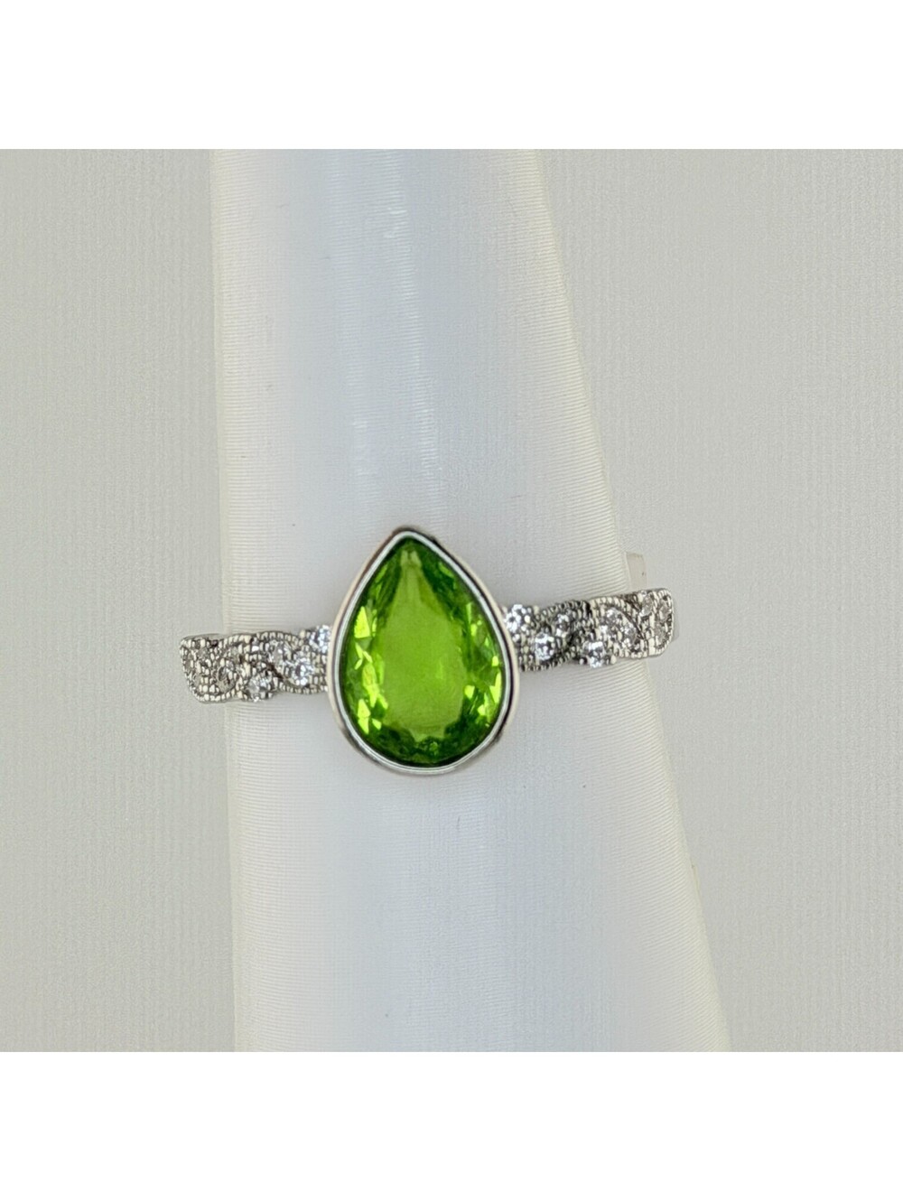 Bomb Party Ring Sz 11 "Forever Free" RBP3839 Peridot on Rhodium RETRO